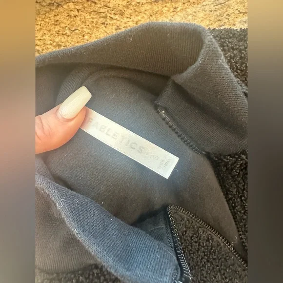 Fabletics Dream Polar Fleece Pullover - Picture 6 of 6